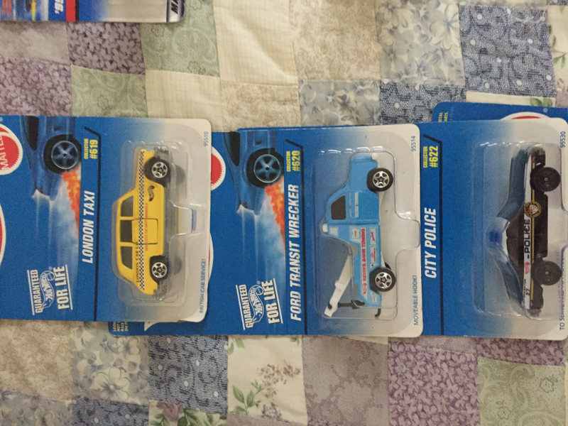 Illustration for article titled Enormous Die-Cast Collection - Box 45 - Let the Hot Wheels Roll...